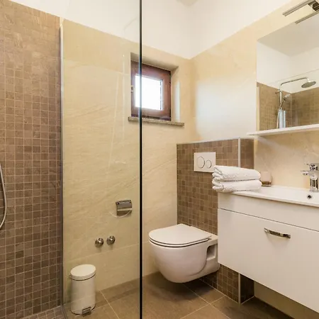 Roma Near Pula For 6 People With Private Pool * Jadreški