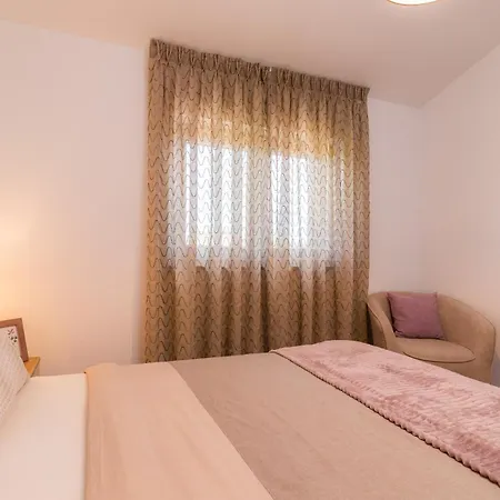 Roma Near Pula For 6 People With Private Pool Βίλα
