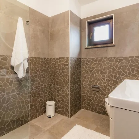 Roma Near Pula For 6 People With Private Pool Jadreški
