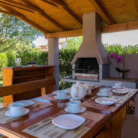 Villa Roma Near Pula For 6 People With Private Pool *
