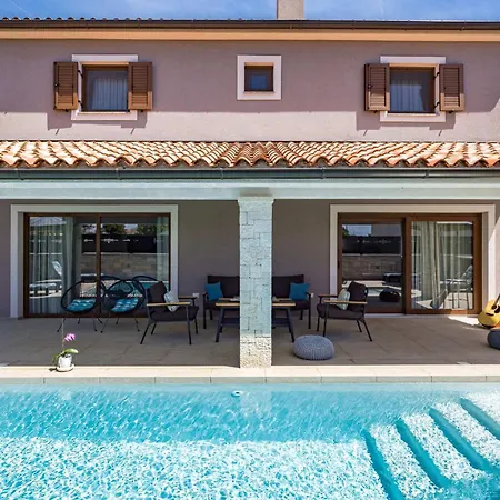 빌라 Roma Near Pula For 6 People With Private Pool Jadreški